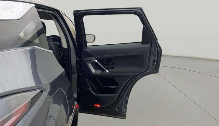 2020 Tata Harrier XM 2.0L KRYOTEC, Diesel, Manual, 66,385 km, RHS Rear Door