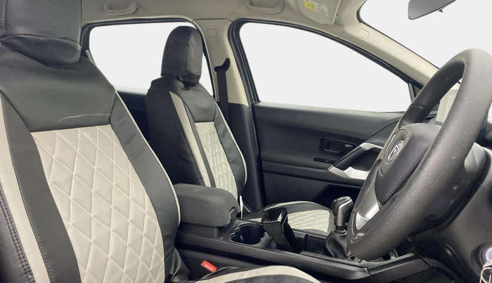 2020 Tata Harrier XM 2.0L KRYOTEC, Diesel, Manual, 66,385 km, Right Side Front Door Cabin