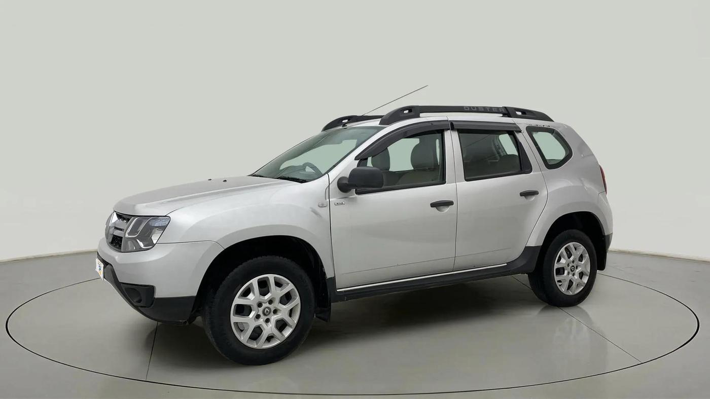 2016 Renault Duster RXE PETROL, Petrol, Manual, 49,772 km, Left Front Diagonal
