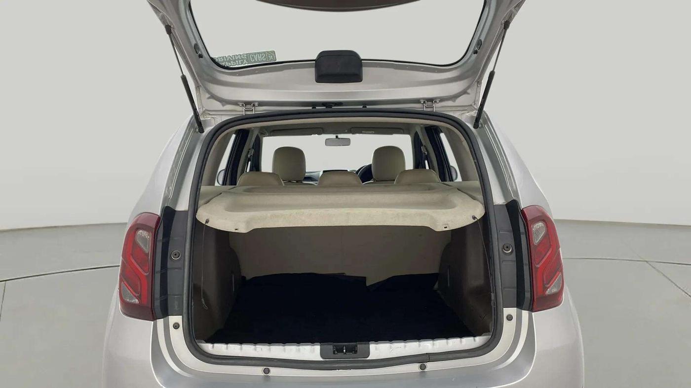 2016 Renault Duster RXE PETROL, Petrol, Manual, 49,772 km, Boot Open Zoomed View