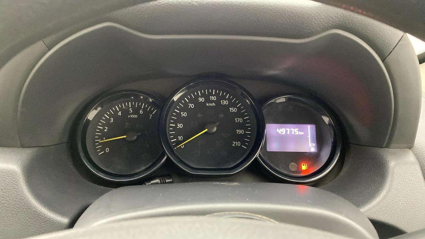 2016 Renault Duster RXE PETROL, Petrol, Manual, 49,772 km, Odometer Image