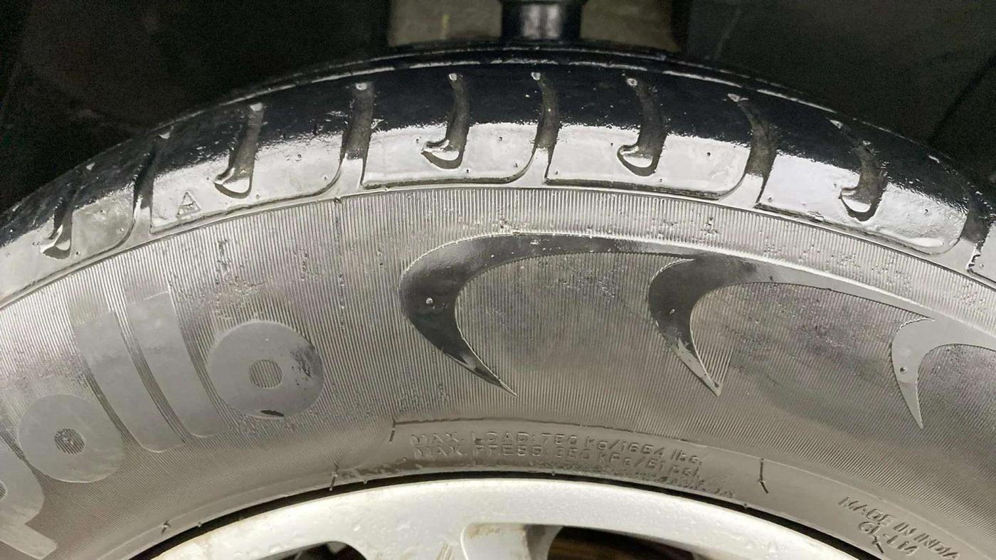 2016 Renault Duster RXE PETROL, Petrol, Manual, 49,772 km, Right Front Tyre Tread