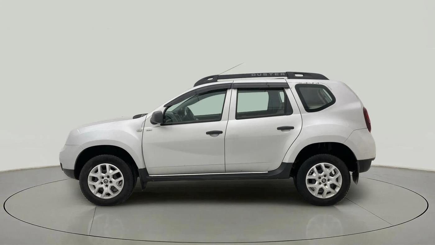 2016 Renault Duster RXE PETROL, Petrol, Manual, 49,772 km, Left Side