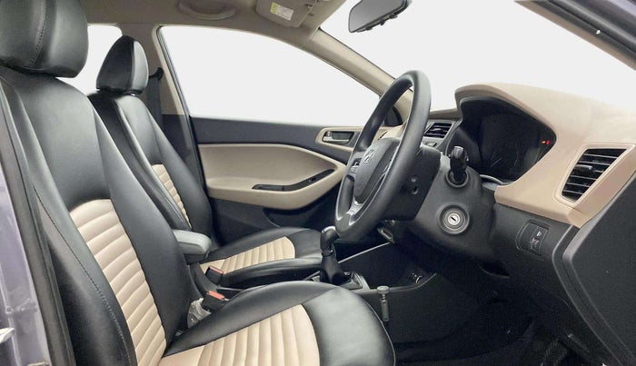 2017 Hyundai Elite i20 SPORTZ 1.2, Petrol, Manual, 19,986 km, Right Side Front Door Cabin