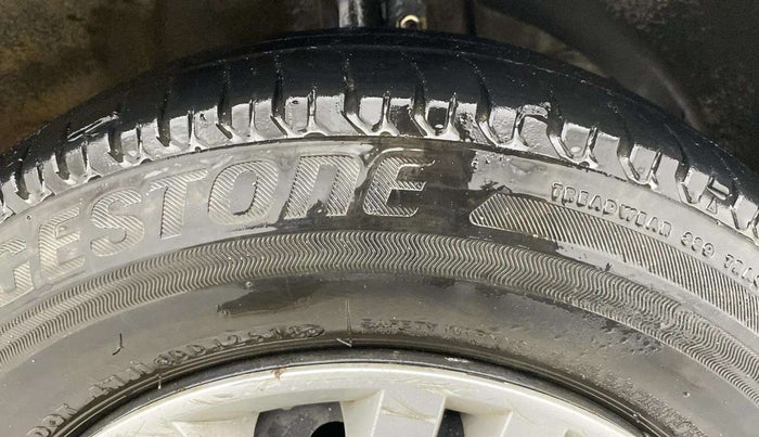 2018 Maruti Dzire VXI, Petrol, Manual, 31,819 km, Right Front Tyre Tread
