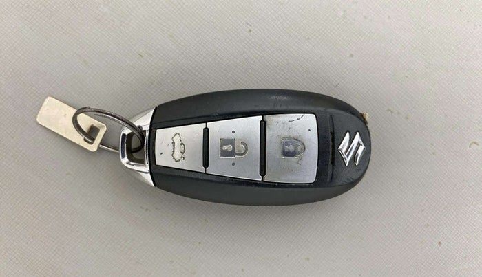 2019 Maruti Ciaz ALPHA  AT 1.5 SHVS PETROL, Petrol, Automatic, 70,737 km, Key Close Up