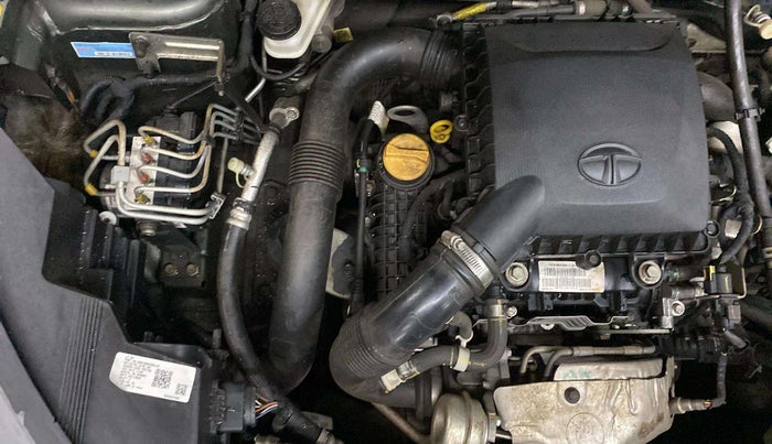 2020 Tata NEXON XMA PLUS SUNROOF PETROL, Petrol, Automatic, 17,165 km, Engine View - Right