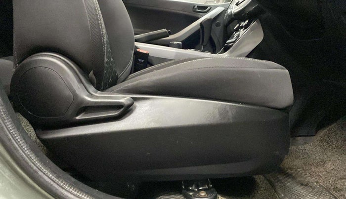 2020 Tata NEXON XMA PLUS SUNROOF PETROL, Petrol, Automatic, 17,165 km, Driver Side Adjustment Panel