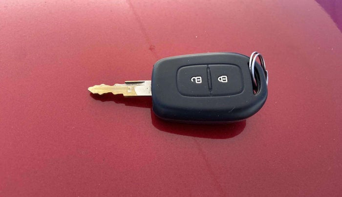 2019 Renault Kwid RXT 1.0 (O), Petrol, Manual, 36,761 km, Key Close Up