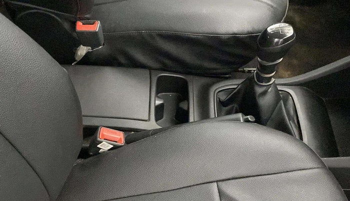 2019 Renault TRIBER RXL MT, Petrol, Manual, 33,493 km, Gear Lever