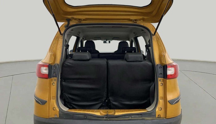 2019 Renault TRIBER RXL MT, Petrol, Manual, 33,493 km, Boot Inside