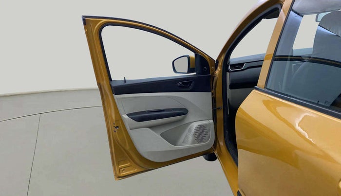 2019 Renault TRIBER RXL MT, Petrol, Manual, 33,493 km, LHS Front Door