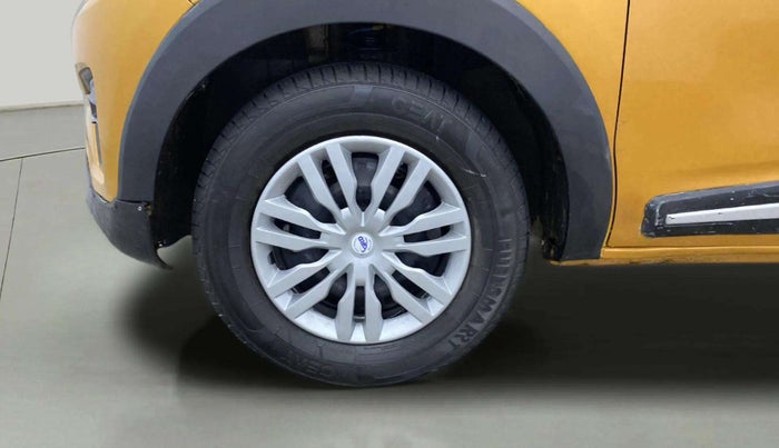 2019 Renault TRIBER RXL MT, Petrol, Manual, 33,493 km, Left Front Wheel