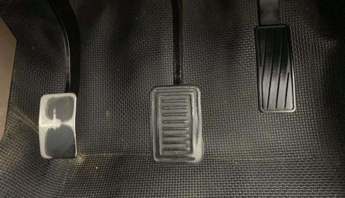 2020 Mahindra Bolero B6 (O), Diesel, Manual, 85,376 km, Pedals