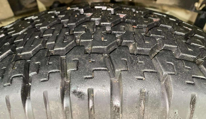 2020 Mahindra Bolero B6 (O), Diesel, Manual, 85,376 km, Right Front Tyre Tread