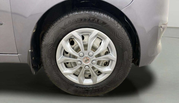 2015 Hyundai i10 MAGNA 1.1, Petrol, Manual, 37,241 km, Right Front Wheel