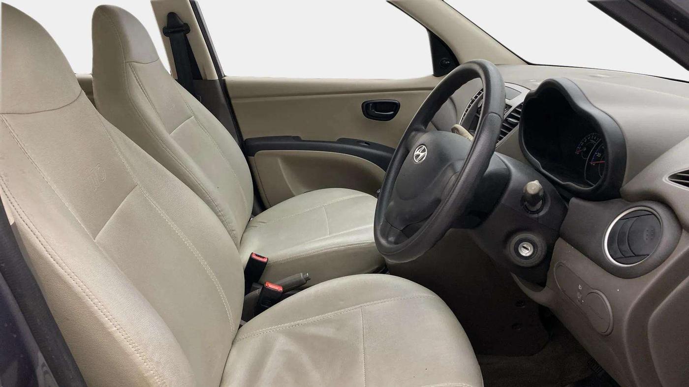 2015 Hyundai i10 MAGNA 1.1, Petrol, Manual, 37,498 km, Right Side Front Door Cabin