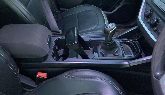 2022 Tata Harrier XM 2.0L KRYOTEC, Diesel, Manual, 49,919 km, Gear Lever