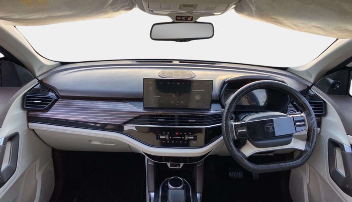 2023 Tata Safari Accomplished Plus AT, Diesel, Automatic, 18,733 km, Dashboard