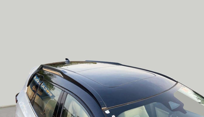 2023 Tata Safari Accomplished Plus AT, Diesel, Automatic, 18,733 km, Roof
