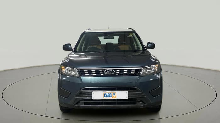 2021 Mahindra XUV300 W6 1.2 PETROL, Petrol, Manual, 20,909 km, Front
