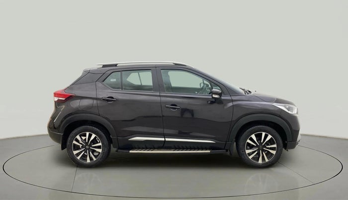 2022 Nissan Kicks XV 1.5, Petrol, Manual, 26,654 km, Right Side View