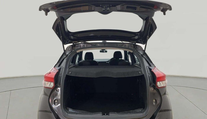 2022 Nissan Kicks XV 1.5, Petrol, Manual, 26,654 km, Boot Inside