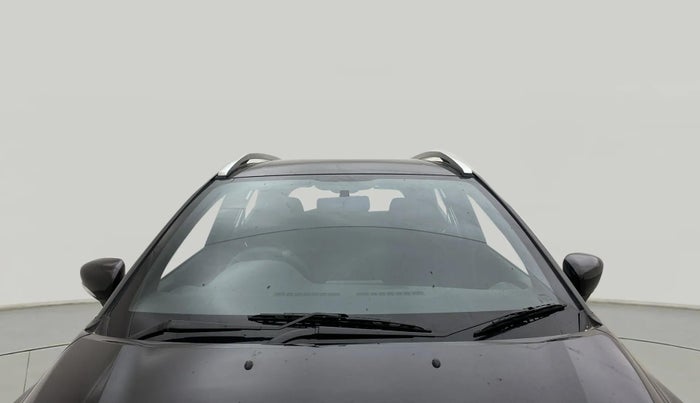 2022 Nissan Kicks XV 1.5, Petrol, Manual, 26,654 km, Front Windshield