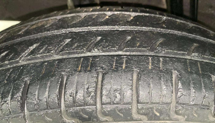 2019 Renault Kwid RXL, Petrol, Manual, 52,092 km, Right Rear Tyre Tread