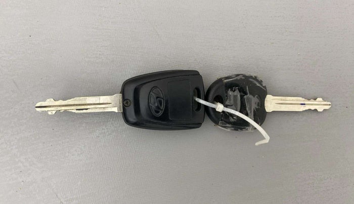2021 Hyundai NEW SANTRO SPORTZ AMT, Petrol, Automatic, 24,533 km, Key Close Up