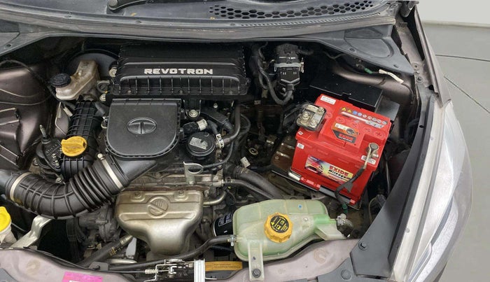 2017 Tata Tiago XT PETROL, Petrol, Manual, 25,359 km, Engine View - Left