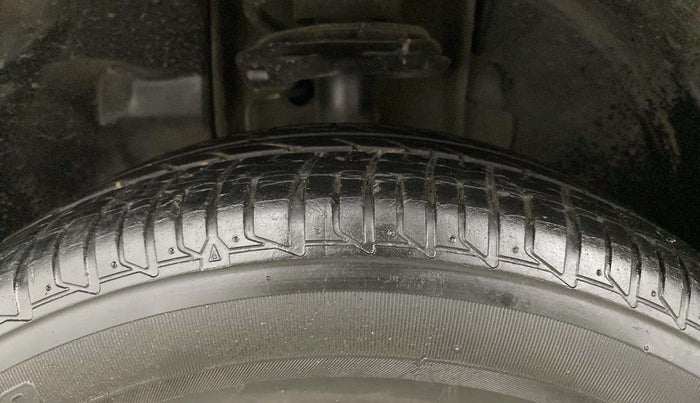 2017 Tata Tiago XT PETROL, Petrol, Manual, 25,359 km, Left Front Tyre Tread