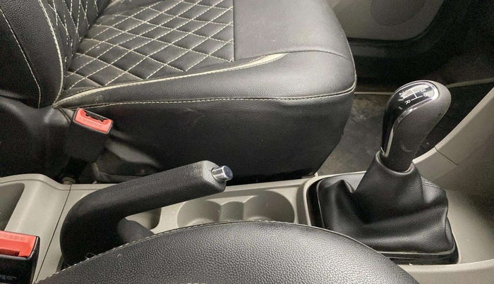 2017 Tata Tiago XT PETROL, Petrol, Manual, 25,359 km, Gear Lever