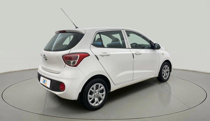 2018 Hyundai Grand i10 MAGNA 1.2 KAPPA VTVT, Petrol, Manual, 77,646 km, Right Back Diagonal