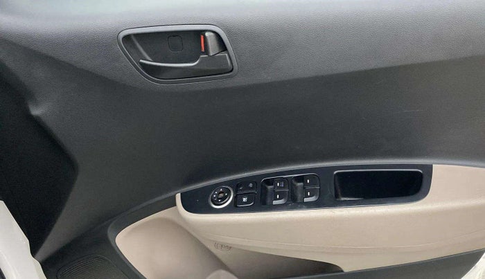 2018 Hyundai Grand i10 MAGNA 1.2 KAPPA VTVT, Petrol, Manual, 77,646 km, Driver Side Door Panels Control