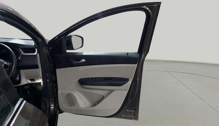 2022 Renault TRIBER RXZ, Petrol, Manual, 18,783 km, RHS Front Door