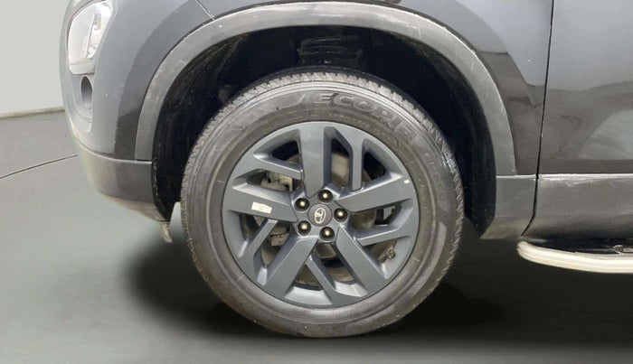 2022 Tata Safari XT PLUS, Diesel, Manual, 54,852 km, Left Front Wheel