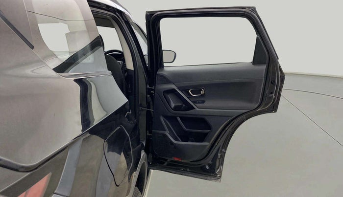 2022 Tata Safari XT PLUS, Diesel, Manual, 54,852 km, RHS Rear Door