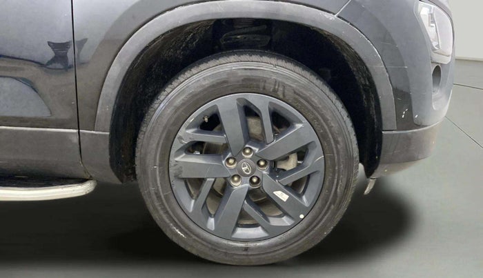 2022 Tata Safari XT PLUS, Diesel, Manual, 54,852 km, Right Front Wheel