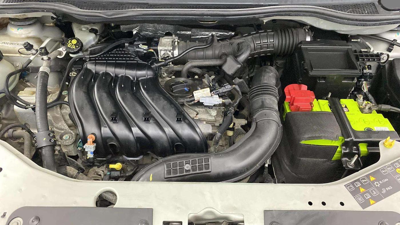 2019 Nissan Kicks XL 1.5, Petrol, Manual, 27,818 km, Engine View