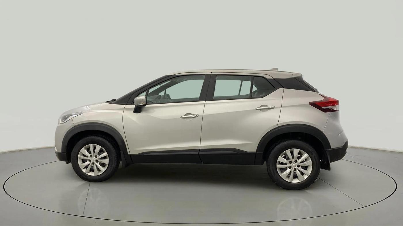 2019 Nissan Kicks XL 1.5, Petrol, Manual, 27,818 km, Left Side
