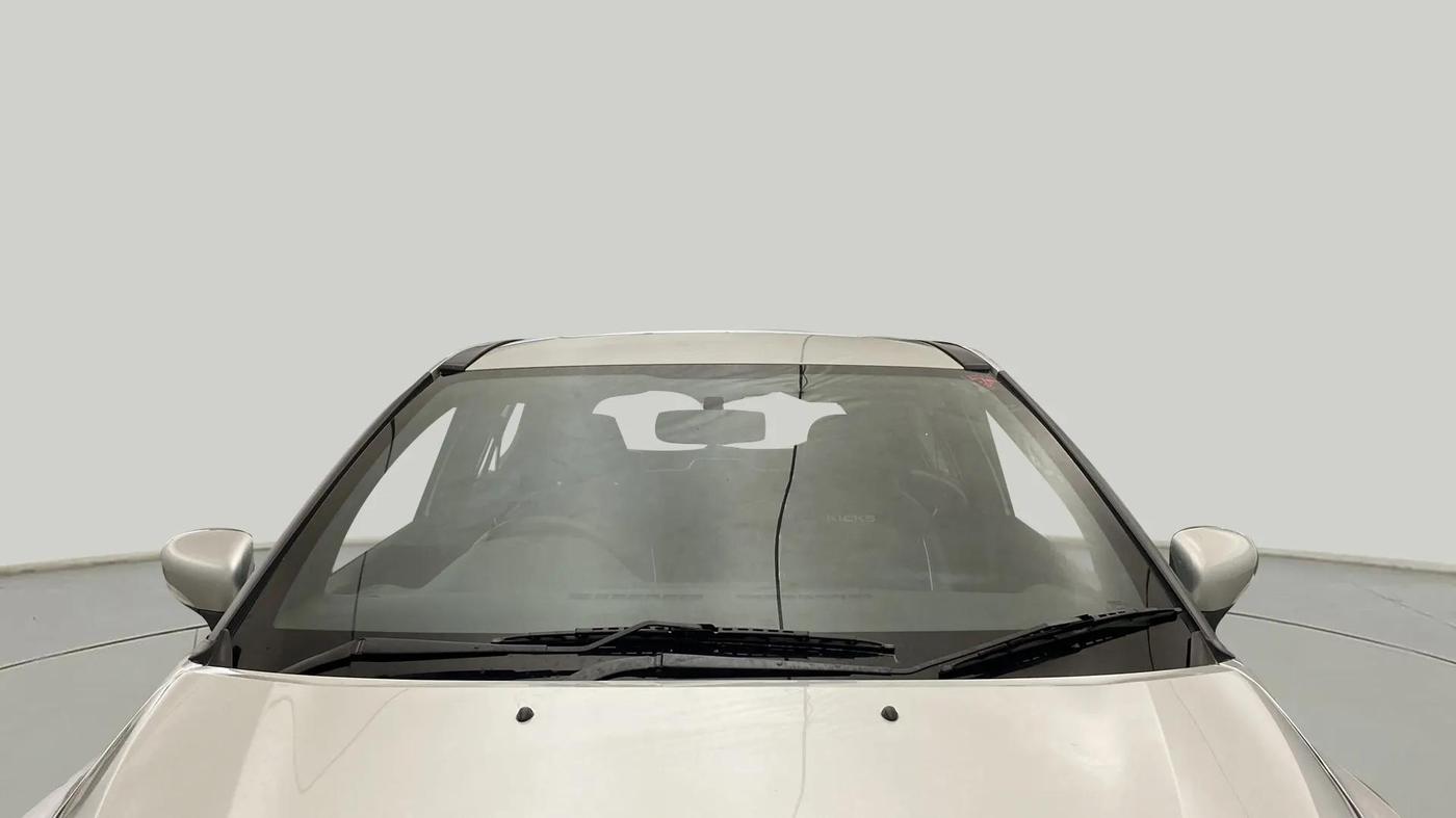2019 Nissan Kicks XL 1.5, Petrol, Manual, 27,818 km, Front Windshield