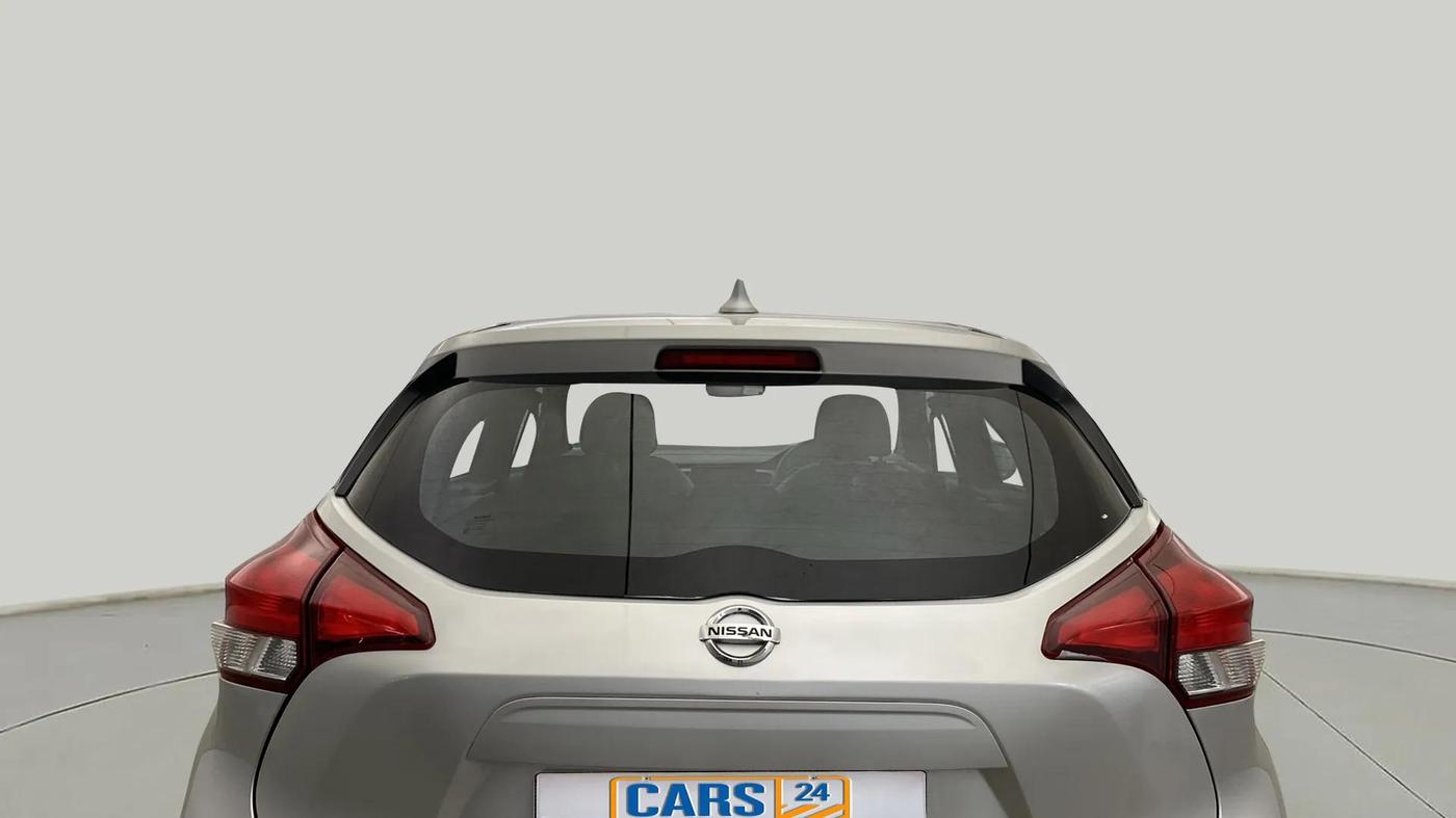 2019 Nissan Kicks XL 1.5, Petrol, Manual, 27,818 km, Rear Windshield