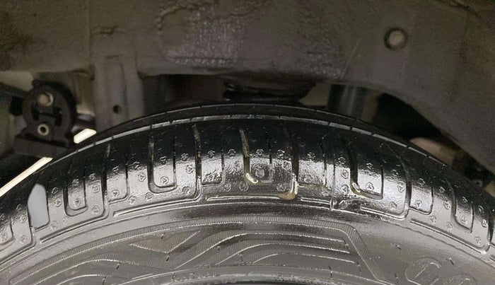 2016 Maruti Alto K10 VXI (O) AMT, Petrol, Automatic, 25,731 km, Right Rear Tyre Tread