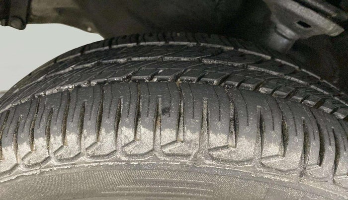 2015 Maruti Wagon R 1.0 VXI, Petrol, Manual, 22,380 km, Left Front Tyre Tread
