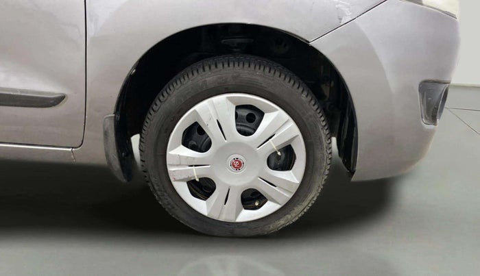 2015 Maruti Wagon R 1.0 VXI, Petrol, Manual, 22,380 km, Right Front Wheel