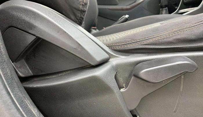 2021 Ford FREESTYLE TITANIUM 1.2 PETROL, Petrol, Manual, 79,072 km, Driver Side Adjustment Panel