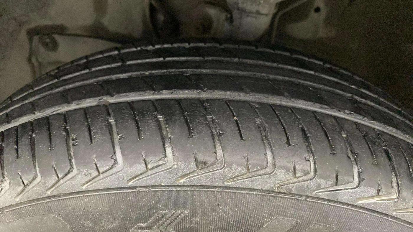 2020 Maruti New Wagon-R LXI CNG (O) 1.0, CNG, Manual, 67,884 km, Left Front Tyre Tread