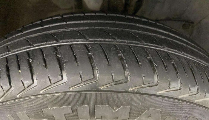 2020 Maruti New Wagon-R LXI CNG (O) 1.0, CNG, Manual, 67,818 km, Right Front Tyre Tread