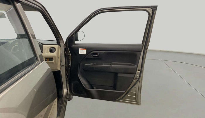 2020 Maruti New Wagon-R LXI CNG (O) 1.0, CNG, Manual, 67,818 km, RHS Front Door